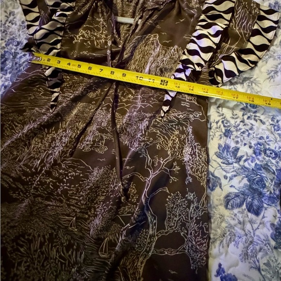 Entro Brown and Black Patterned boutique Blouse - Picture 5 of 6